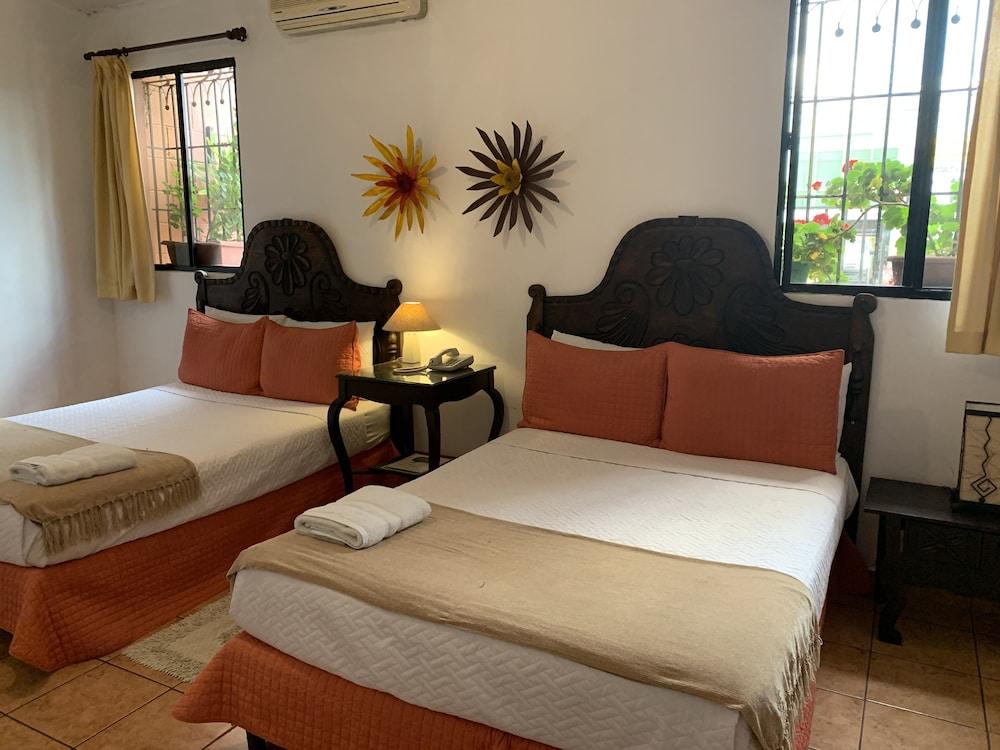 Hotel La Posada Del Angel San Salvador Buitenkant foto
