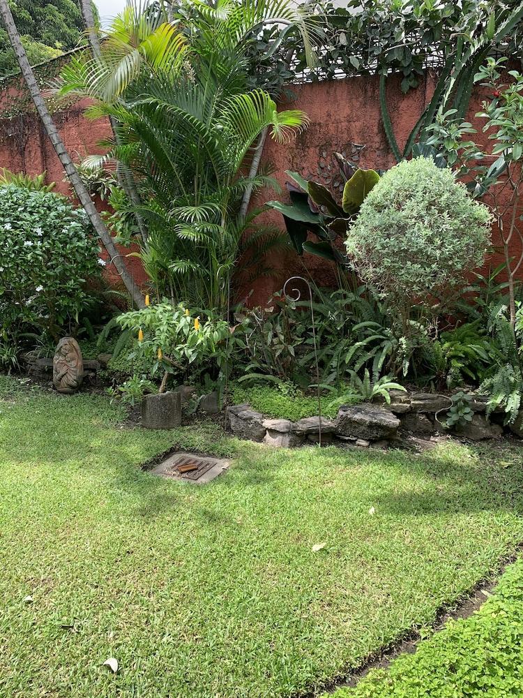 Hotel La Posada Del Angel San Salvador Buitenkant foto