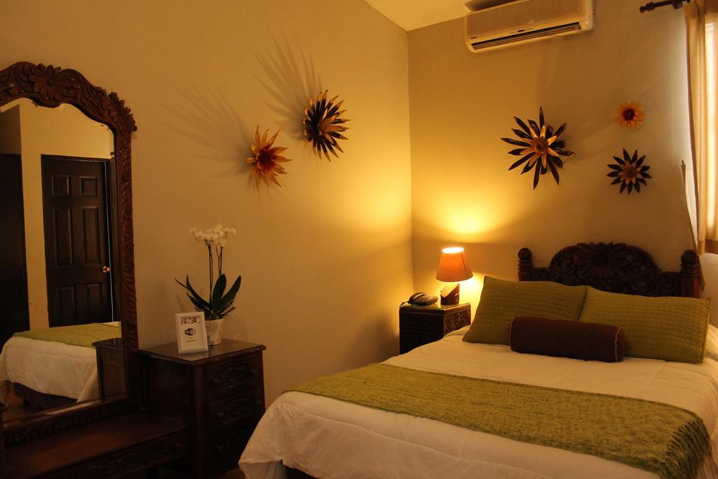 Hotel La Posada Del Angel San Salvador Buitenkant foto
